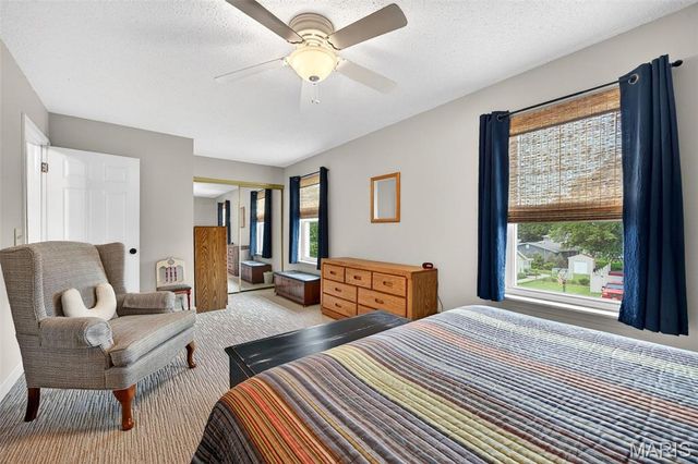 1422 Cobblestone Drive, St Charles, MO 63304