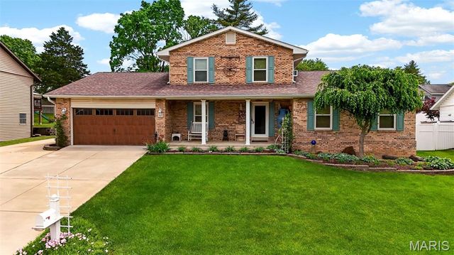 1422 Cobblestone Drive, St Charles, MO 63304