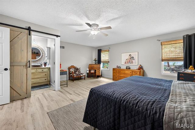 1422 Cobblestone Drive, St Charles, MO 63304