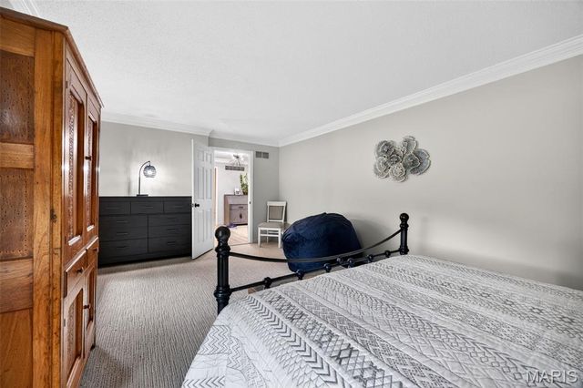 1422 Cobblestone Drive, St Charles, MO 63304
