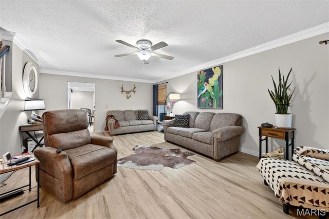 1422 Cobblestone Drive, St Charles, MO 63304