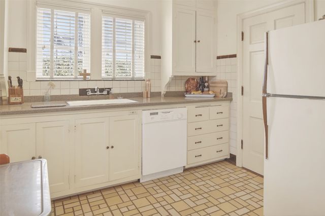 808 Elm Street, Graham, TX 76450