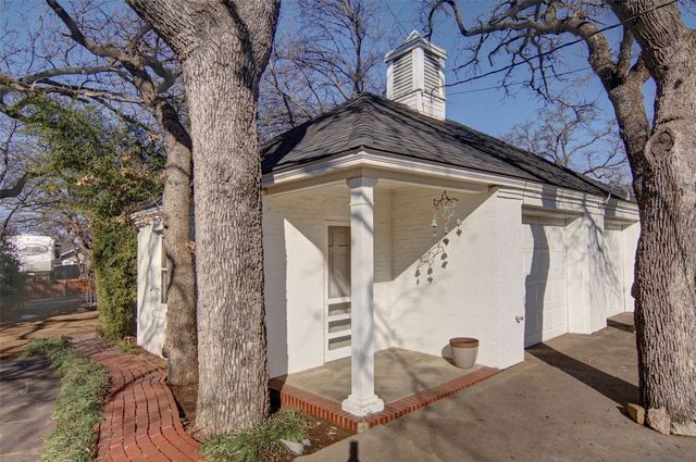 808 Elm Street, Graham, TX 76450