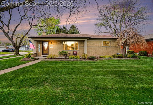 27515 Palomino Drive, Warren, MI 48093