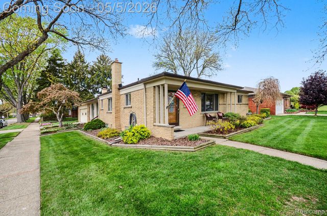 27515 Palomino Drive, Warren, MI 48093