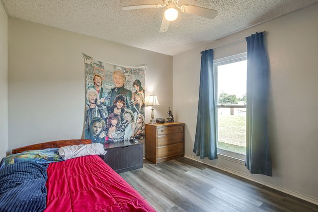 1225 Sandstone Drive, Cleburne, TX 76033