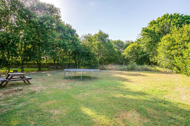 1225 Sandstone Drive, Cleburne, TX 76033