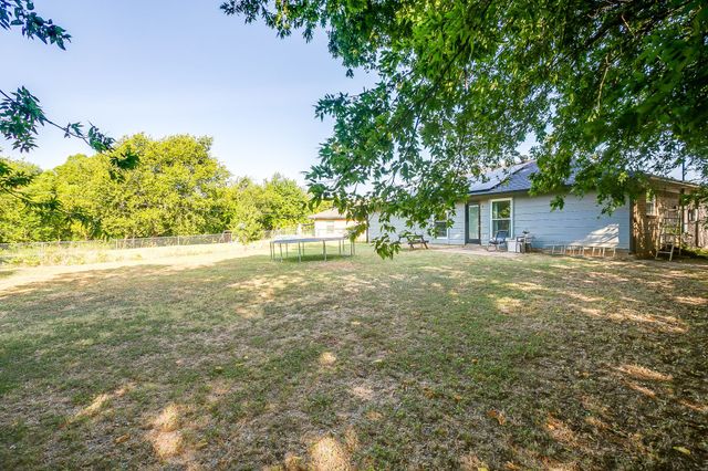 1225 Sandstone Drive, Cleburne, TX 76033