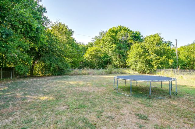 1225 Sandstone Drive, Cleburne, TX 76033