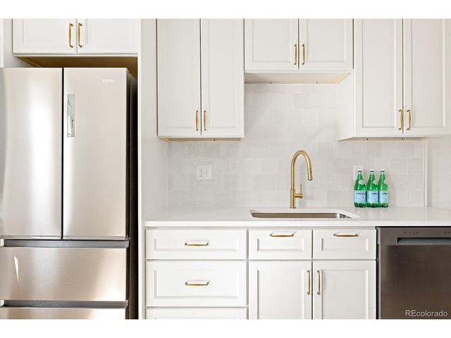 762 Dahlia St, Denver, CO 80220