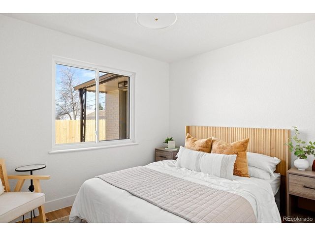 762 Dahlia St, Denver, CO 80220