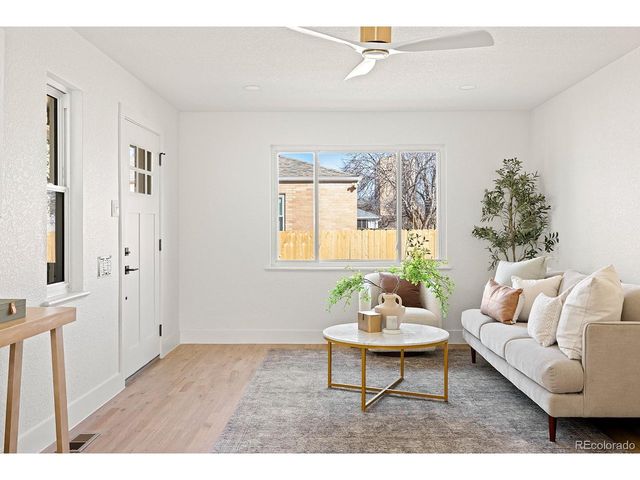 762 Dahlia St, Denver, CO 80220