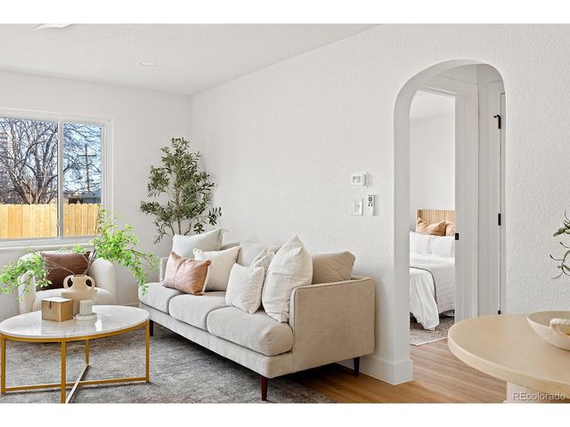 762 Dahlia St, Denver, CO 80220