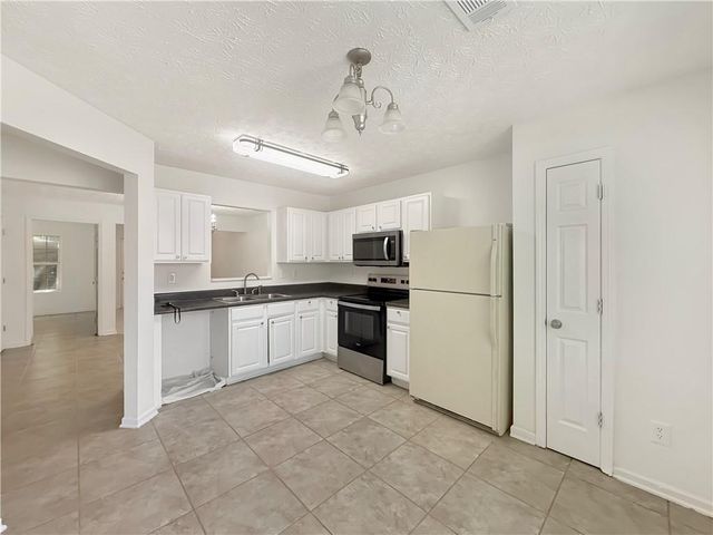 2788 Valley Green Drive, Gainesville, GA 30504