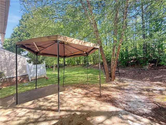 2788 Valley Green Drive, Gainesville, GA 30504