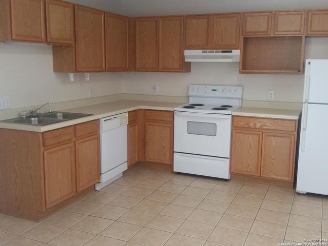 7307 GOLF VISTA BLVD, San Antonio, TX 78244