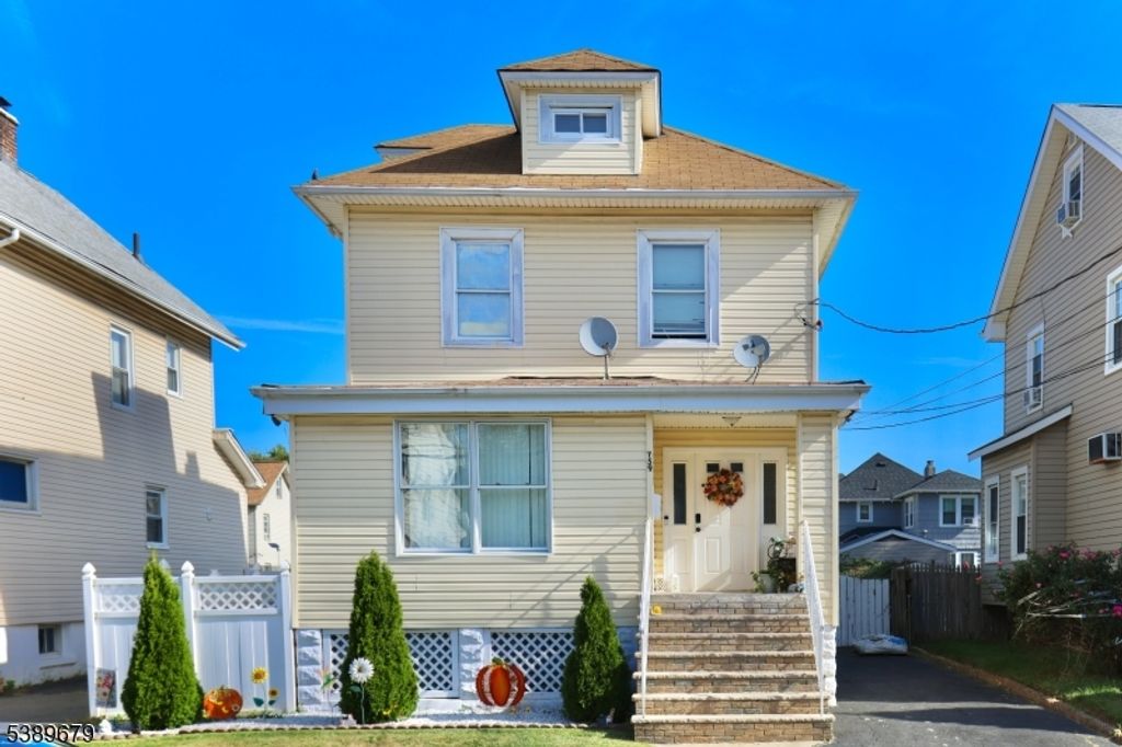 757 Floral Ave, Elizabeth City, NJ 07208