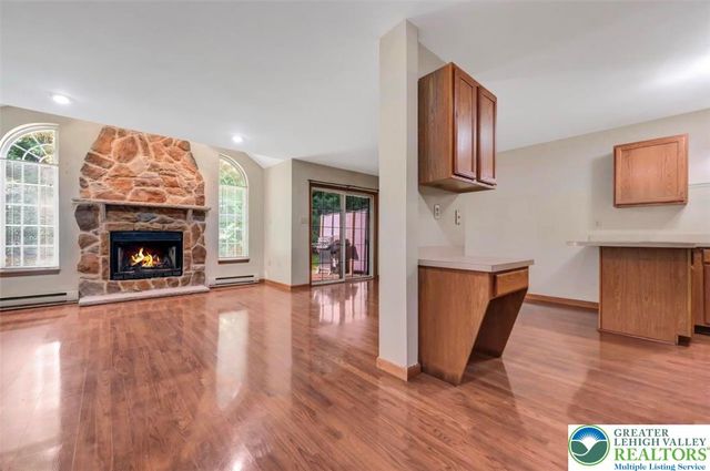 613 Country Acres Court, Chestnuthill Twp, PA 18330
