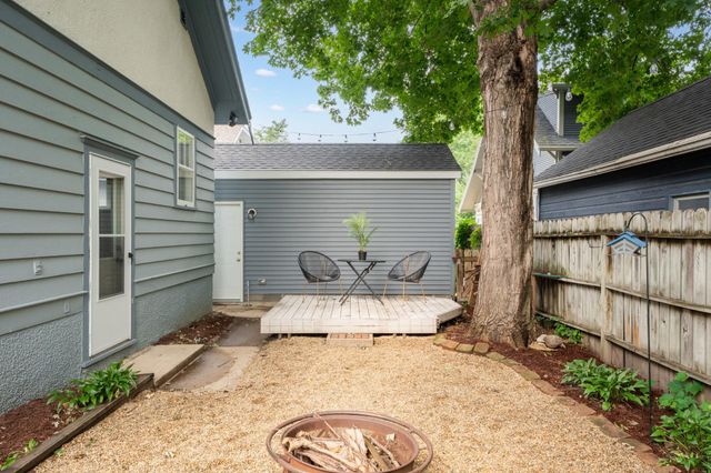 717 2nd Street NW, Rochester, MN 55901