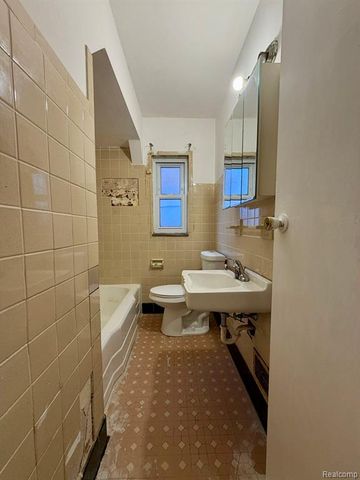 19675 Packard Street, Detroit, MI 48234