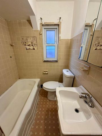 19675 Packard Street, Detroit, MI 48234