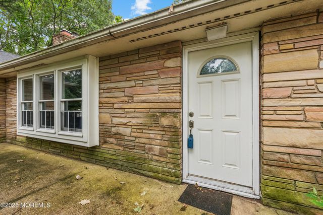 297 Cambourne Drive, Toms River, NJ 08753