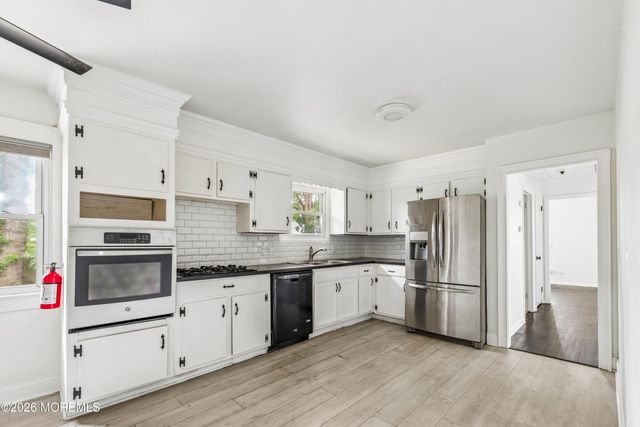 297 Cambourne Drive, Toms River, NJ 08753