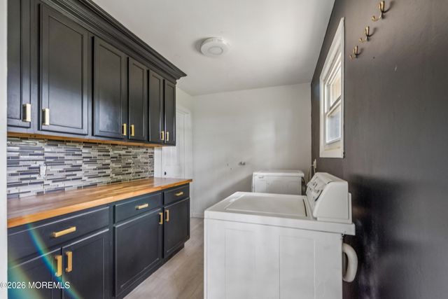297 Cambourne Drive, Toms River, NJ 08753