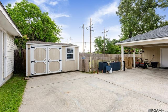18522 Perkins Oak Rd, Prairieville, LA 70769