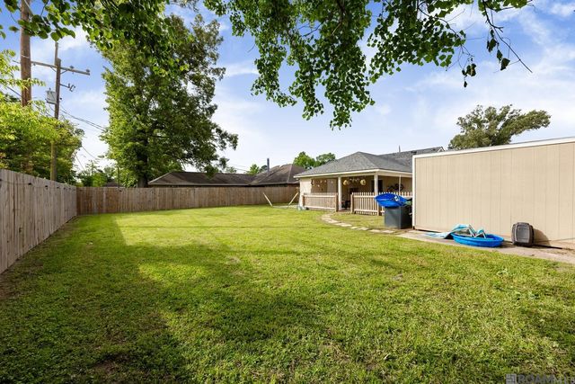18522 Perkins Oak Rd, Prairieville, LA 70769
