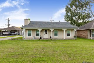 18522 Perkins Oak Rd, Prairieville, LA 70769