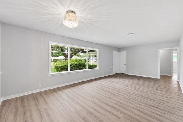 6602 Reed Road, Houston, TX 77087