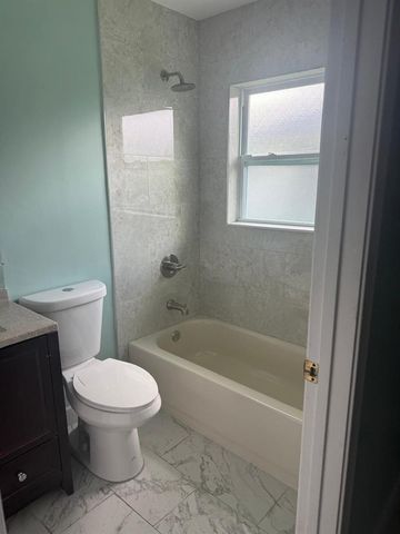 1463 Summit Run Circle, West Palm Beach, FL 33415