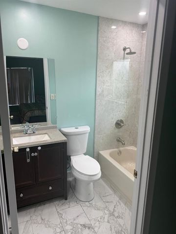 1463 Summit Run Circle, West Palm Beach, FL 33415