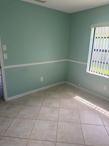 1463 Summit Run Circle, West Palm Beach, FL 33415
