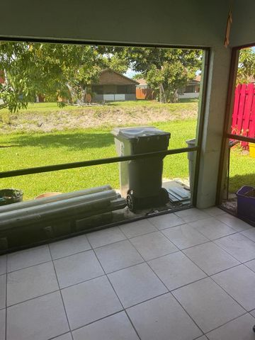 1463 Summit Run Circle, West Palm Beach, FL 33415