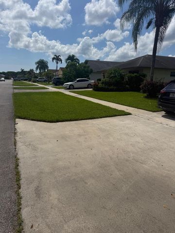 1463 Summit Run Circle, West Palm Beach, FL 33415