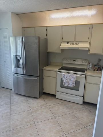 1463 Summit Run Circle, West Palm Beach, FL 33415