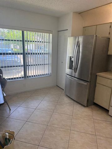 1463 Summit Run Circle, West Palm Beach, FL 33415