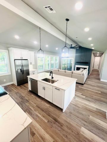 1 Port Duncan Boulevard, Monkey Island, OK 74331