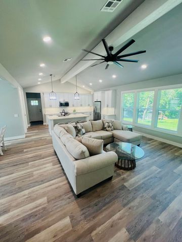 1 Port Duncan Boulevard, Monkey Island, OK 74331