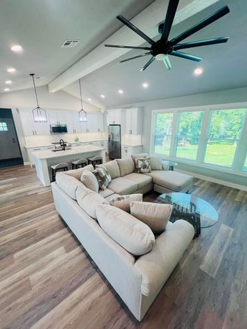 1 Port Duncan Boulevard, Monkey Island, OK 74331