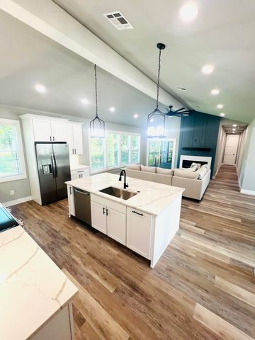 1 Port Duncan Boulevard, Monkey Island, OK 74331