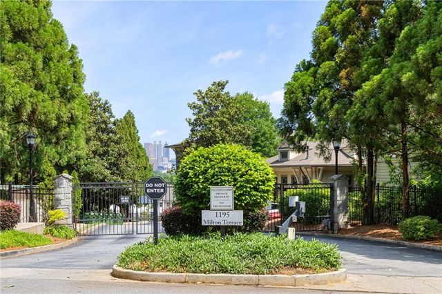 1195 Milton Terrace SE 1106, Atlanta, GA 30315