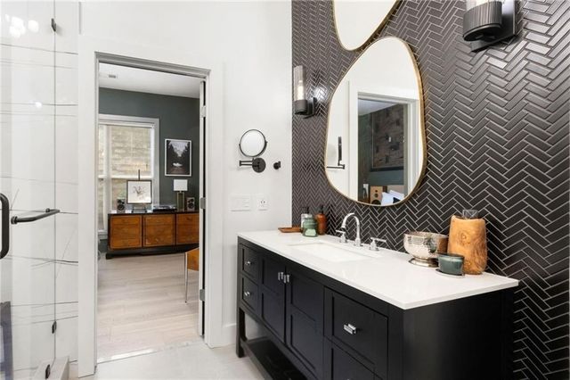 1195 Milton Terrace SE 1106, Atlanta, GA 30315