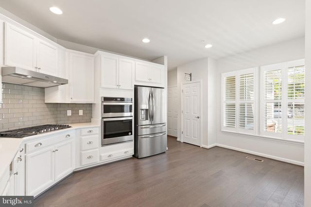 5 MCQUARIE DR, Fredericksburg, VA 22406