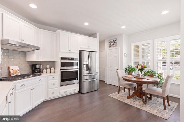 5 MCQUARIE DR, Fredericksburg, VA 22406