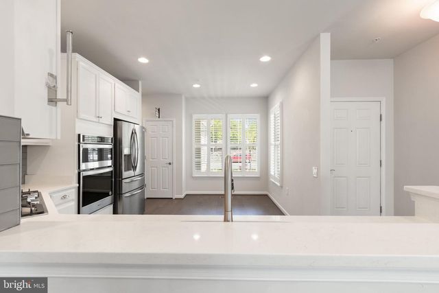 5 MCQUARIE DR, Fredericksburg, VA 22406