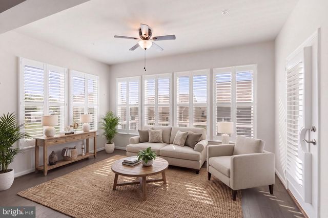 5 MCQUARIE DR, Fredericksburg, VA 22406