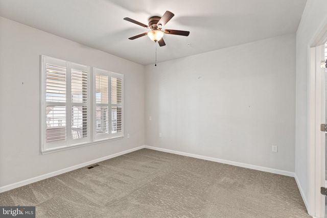 5 MCQUARIE DR, Fredericksburg, VA 22406